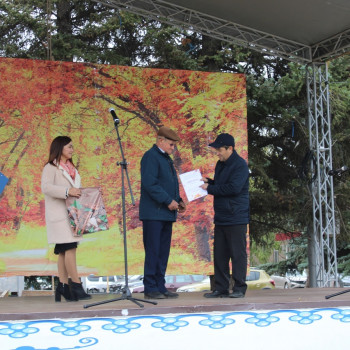 «А годы летят…»