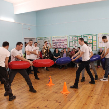 Районный конкурс «А, ну-ка, парни!»